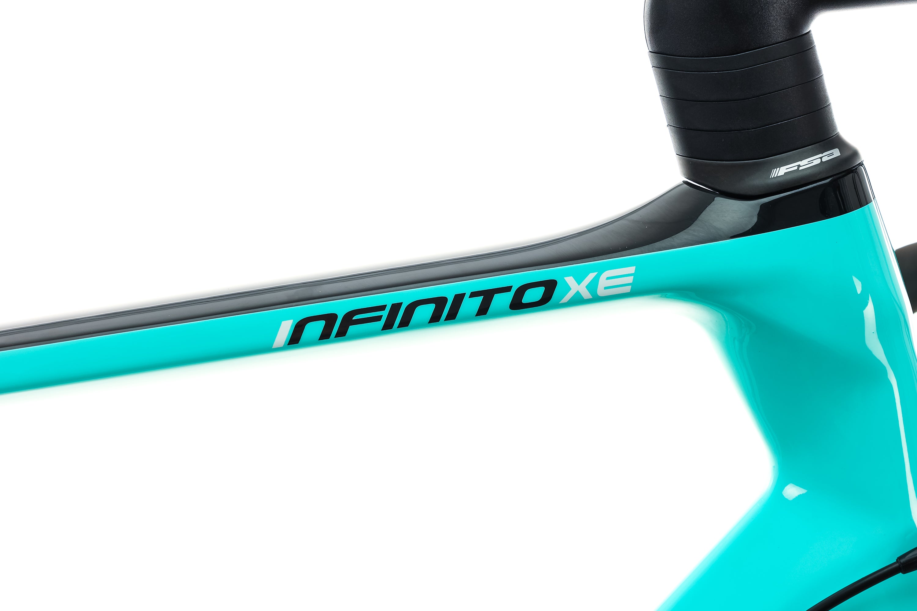Bianchi Infinito XE Ultegra Road Bike - 2020, 57cm