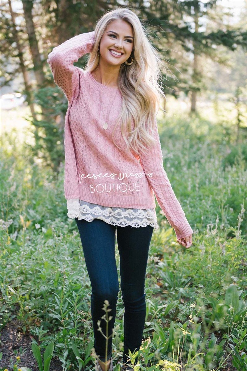 Scallop Lace Hem Cable Knit Sweater