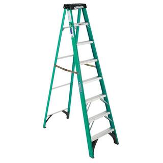 Werner 8 ft. Fiberglass Step Ladder 225 lb. Load Capacity Type II Duty Rating FS208