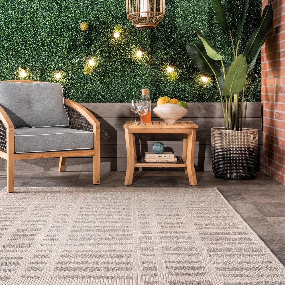 Brooklyn Rug Co Marin Contemporary Indoor/Outdoor Area Rug