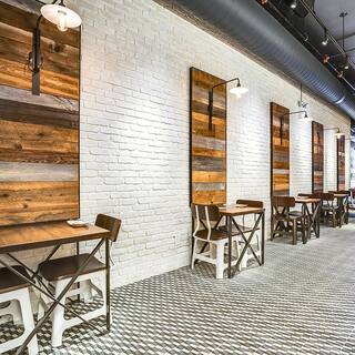 Koni Brick Old Chicago Blanc 8.20 in. x 2.50 in. Thin Brick 10.76 sq. ft. Flats Manufactured Stone Siding KBFT-214BLC