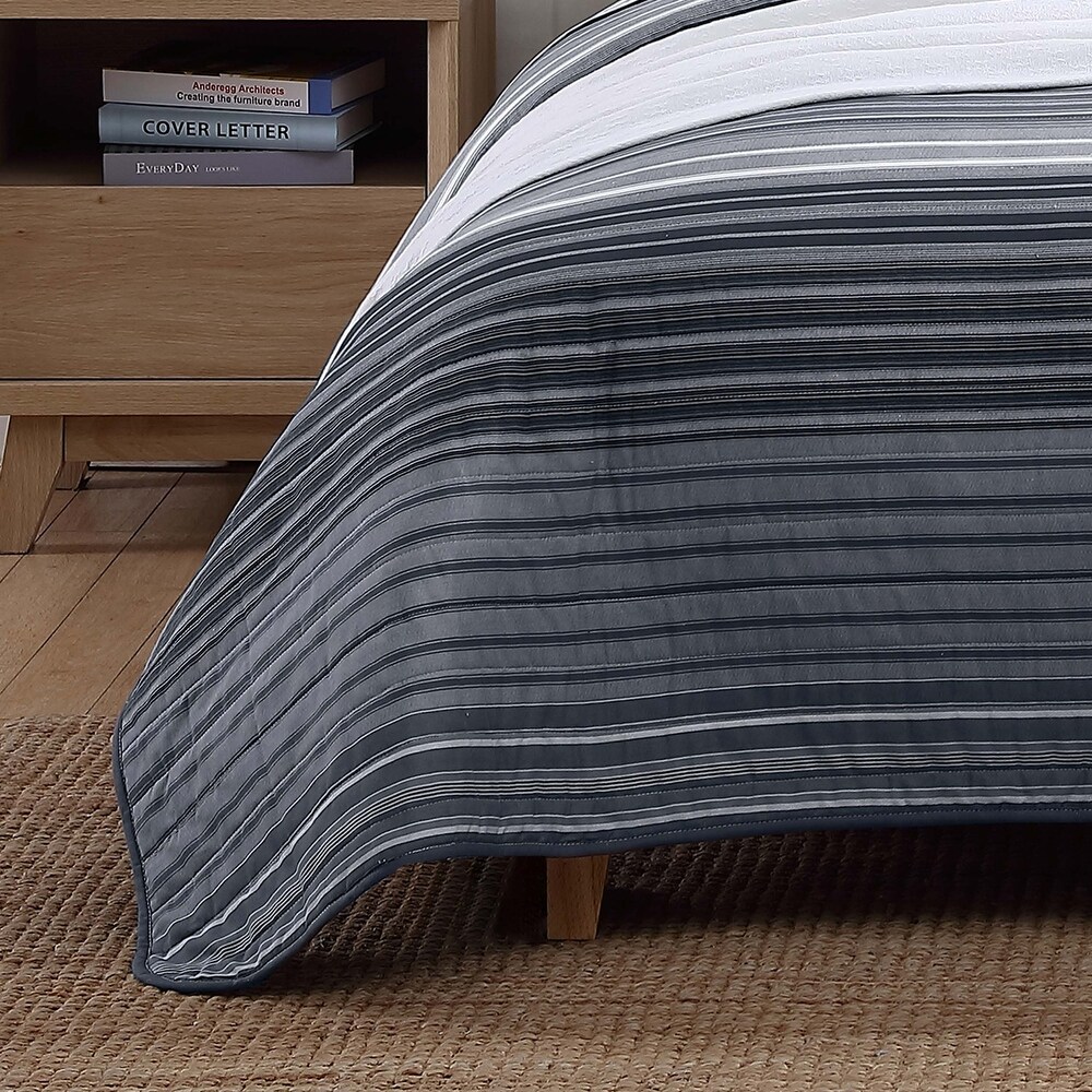 Nautica Coveside Cotton Reversible Grey Quilt Set