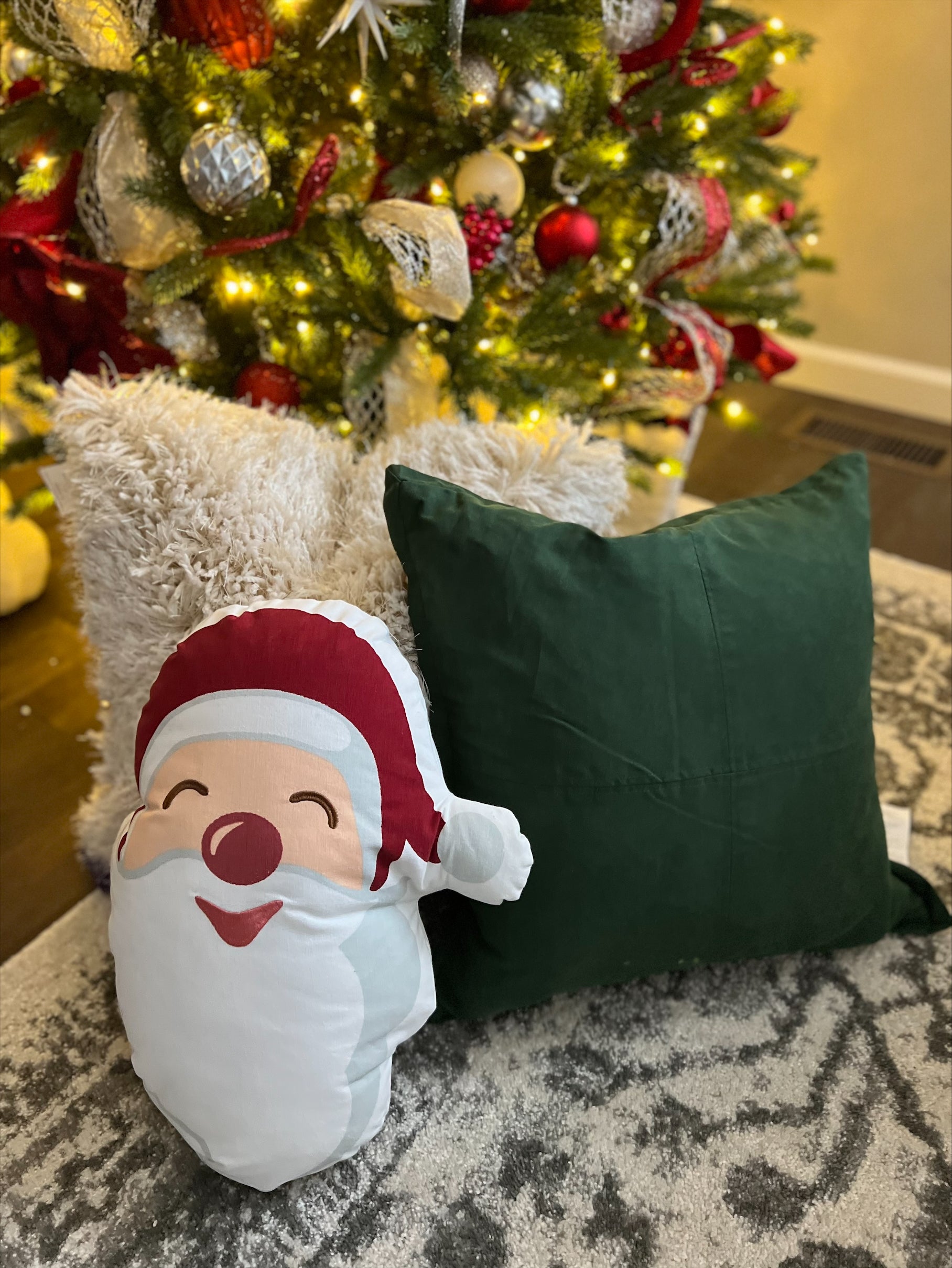 Pillow Bundle: Iconic Christmas