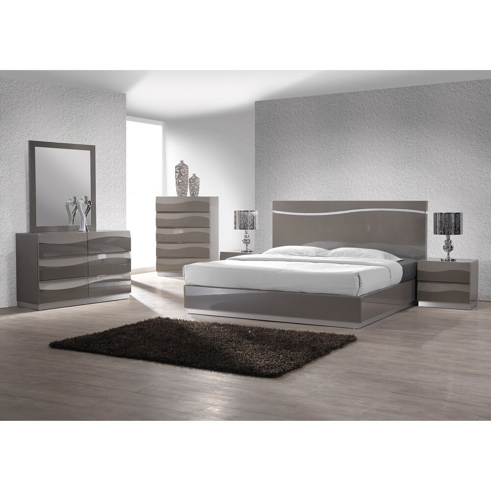 Somette 4 piece Devlin Grey Glossy King size Bedroom Set