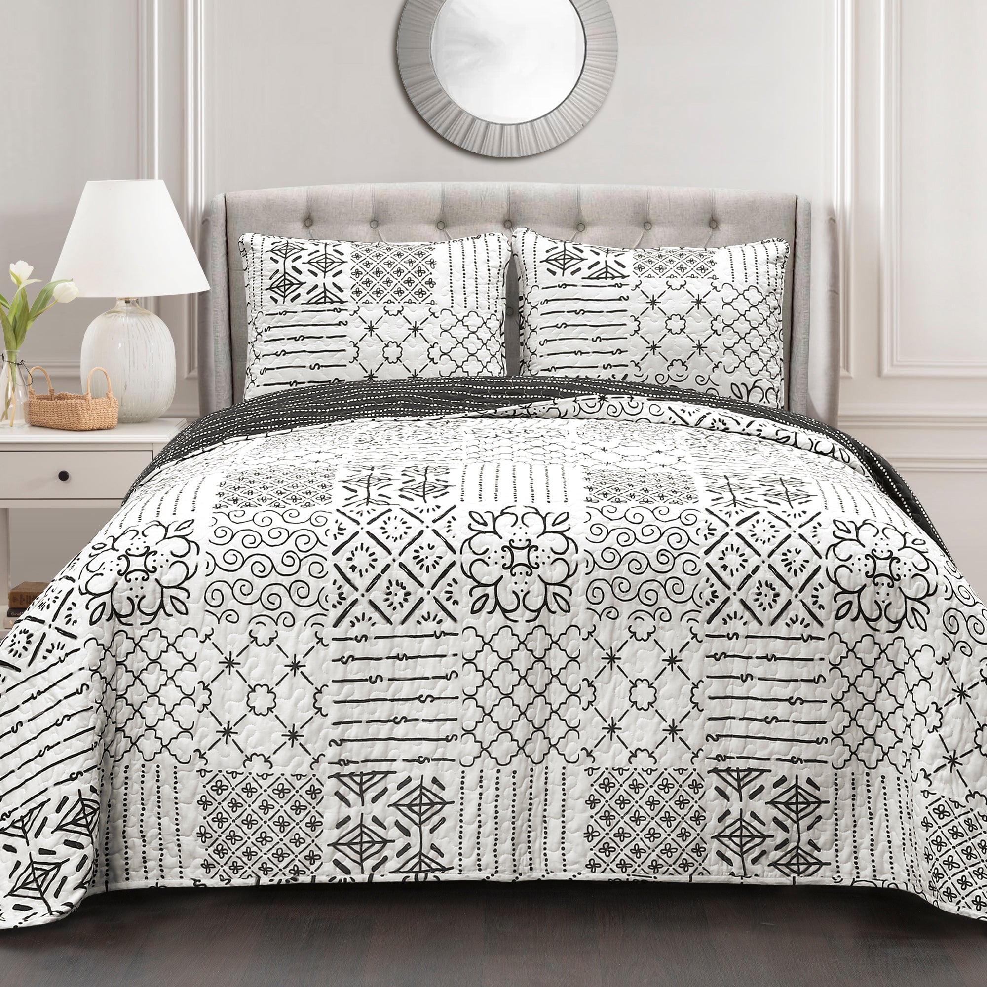 Monique 3 Piece Quilt Set