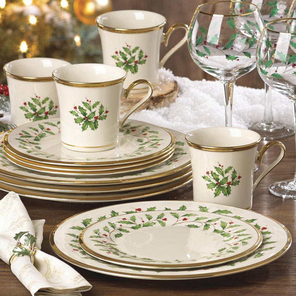 Lenox Holiday 12-Piece Traditional Ivory Bone China Dinnerware Set (Service for 4) 6122048