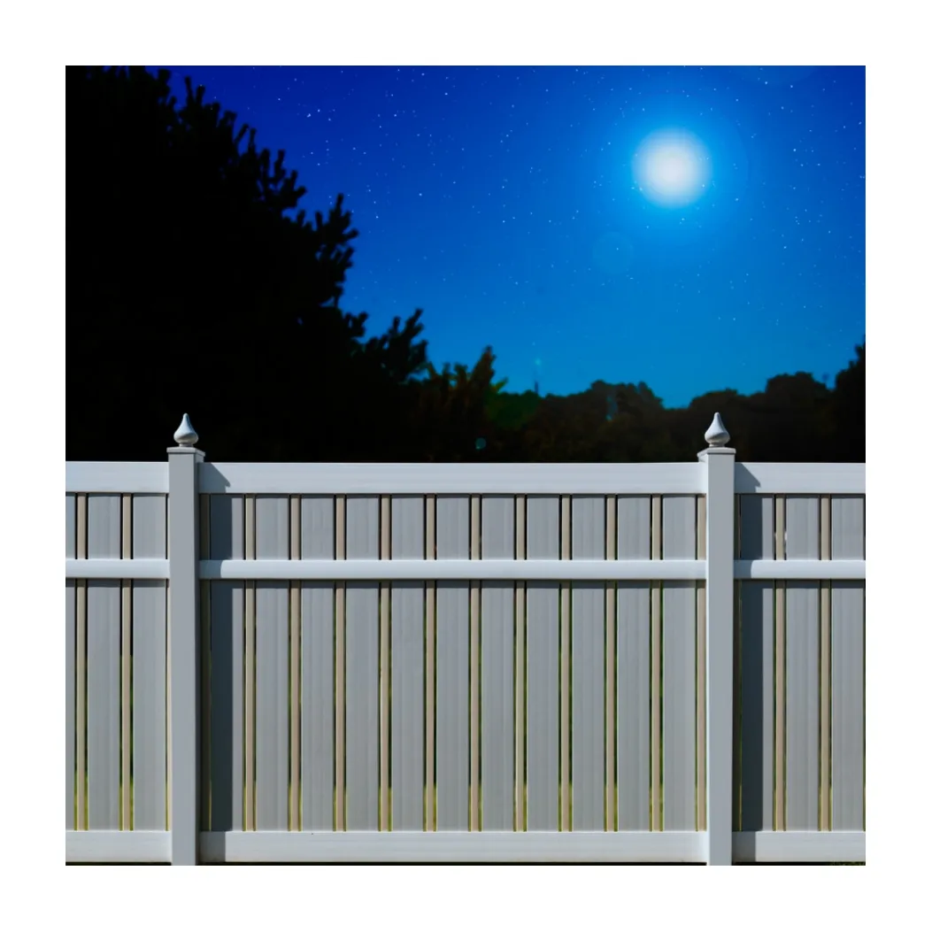 Standard with White Pvc Alternating Picket Semi Privacy Fence for Farm