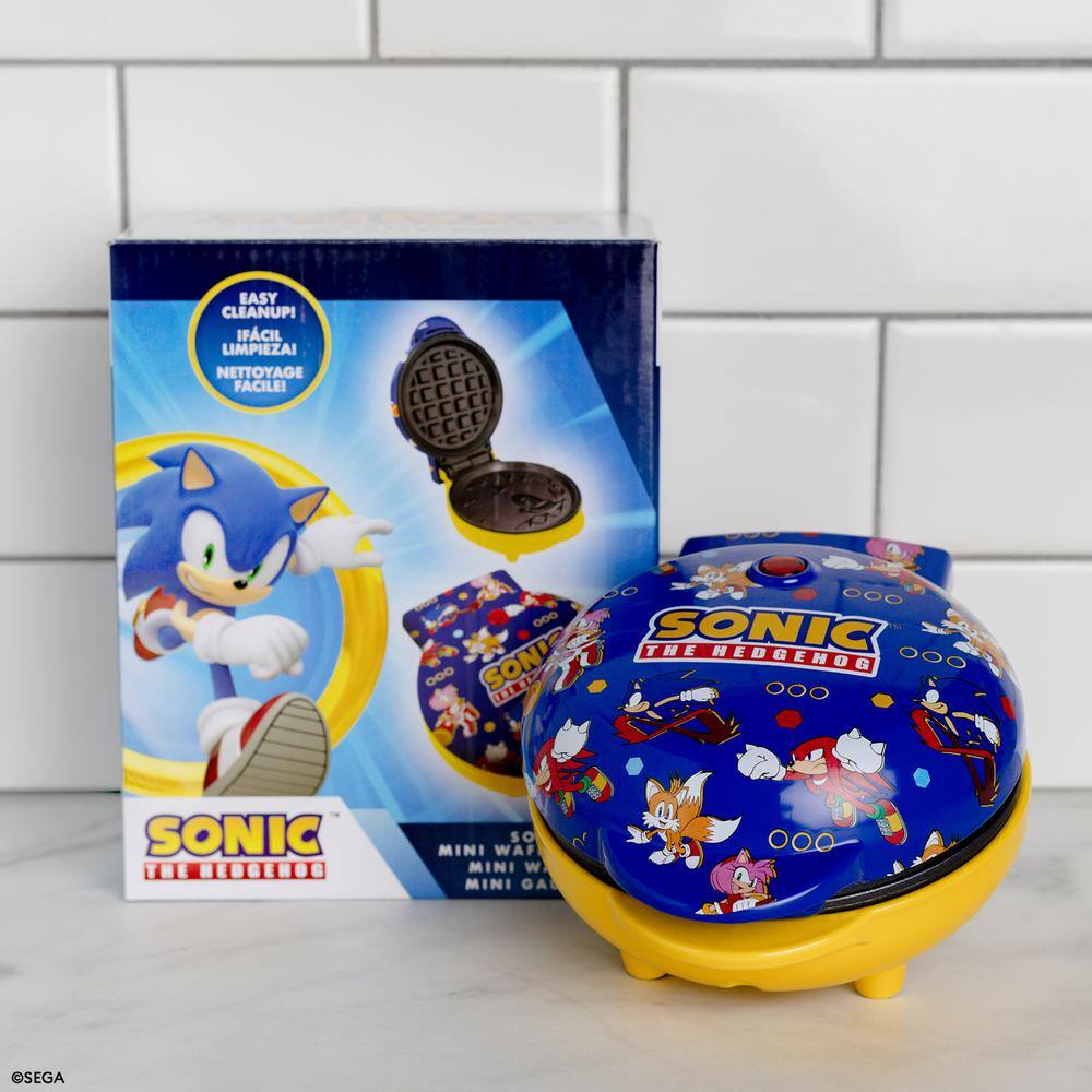 Uncanny Brands Sega Sonic the Hedgehog Blue American Mini Waffle Maker WM3-SEG-SN1