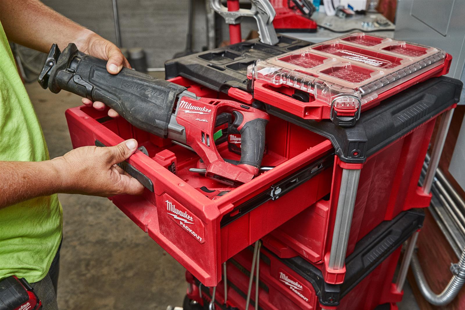 Milwaukee Tool 48-22-8442 Milwaukee PACKOUT Toolboxes