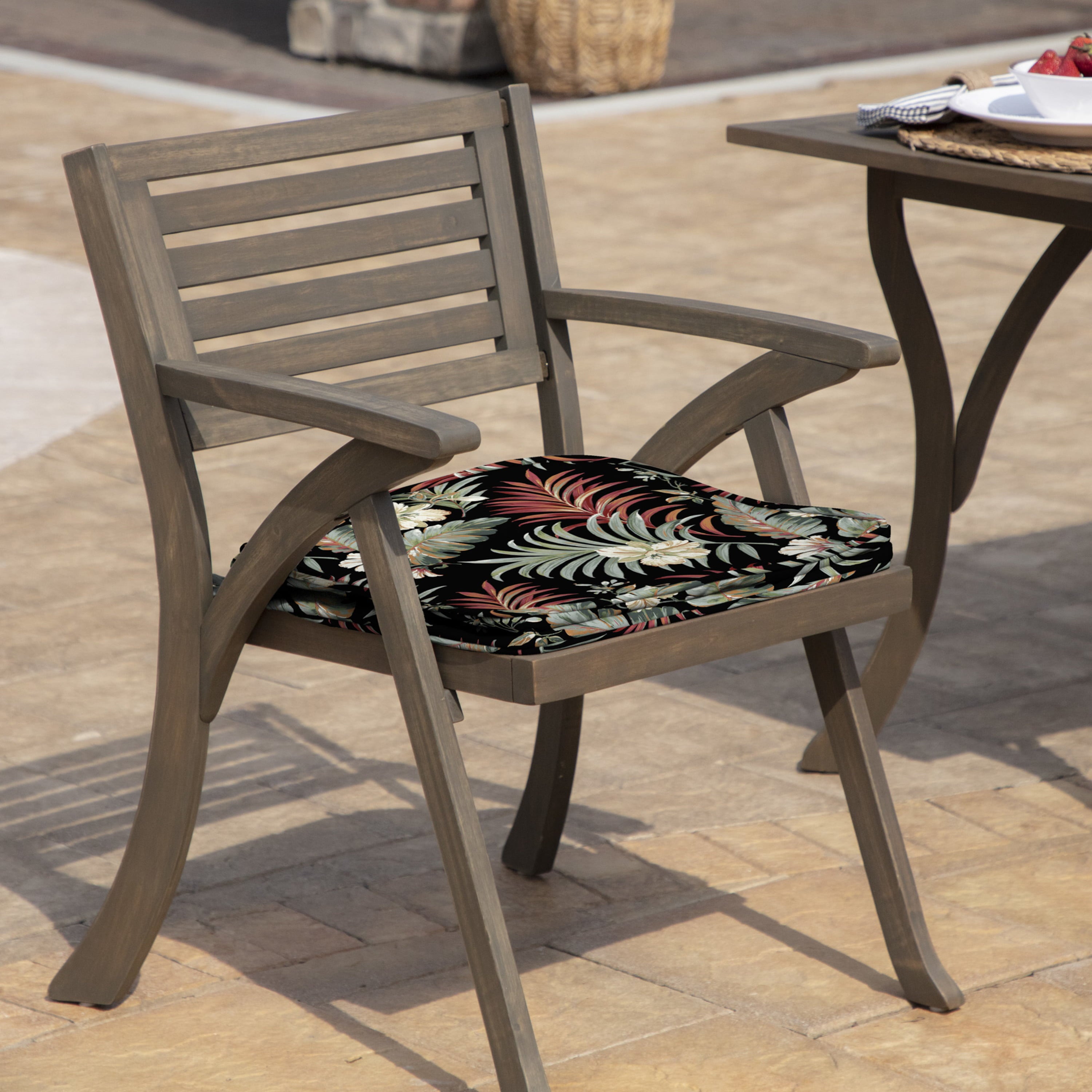 Arden Selections ProFoam Essentials Outdoor Seat Cushion 19 x 20， Simone Black Tropical