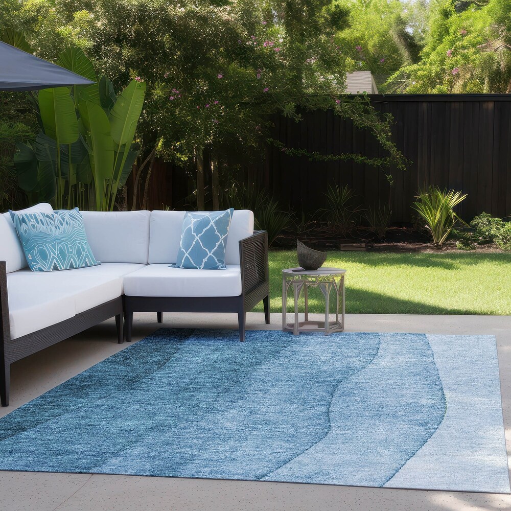 Machine Washable Indoor/ Outdoor Chantille Contemporary Ombre Rug