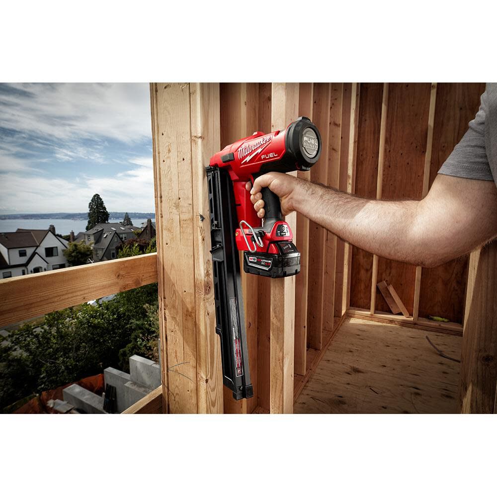 Milwaukee M18 FUEL 21 Degree Framing Nailer 2744-20 from Milwaukee