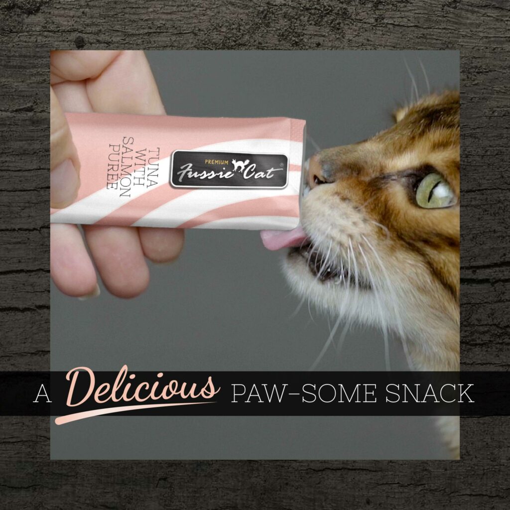 Fussie Cat Puree Tuna  Salmon Cat Treat