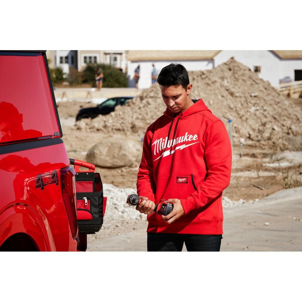 Milwaukee Midweight Pullover Hoodie Big Logo Red 352RM910 from Milwaukee