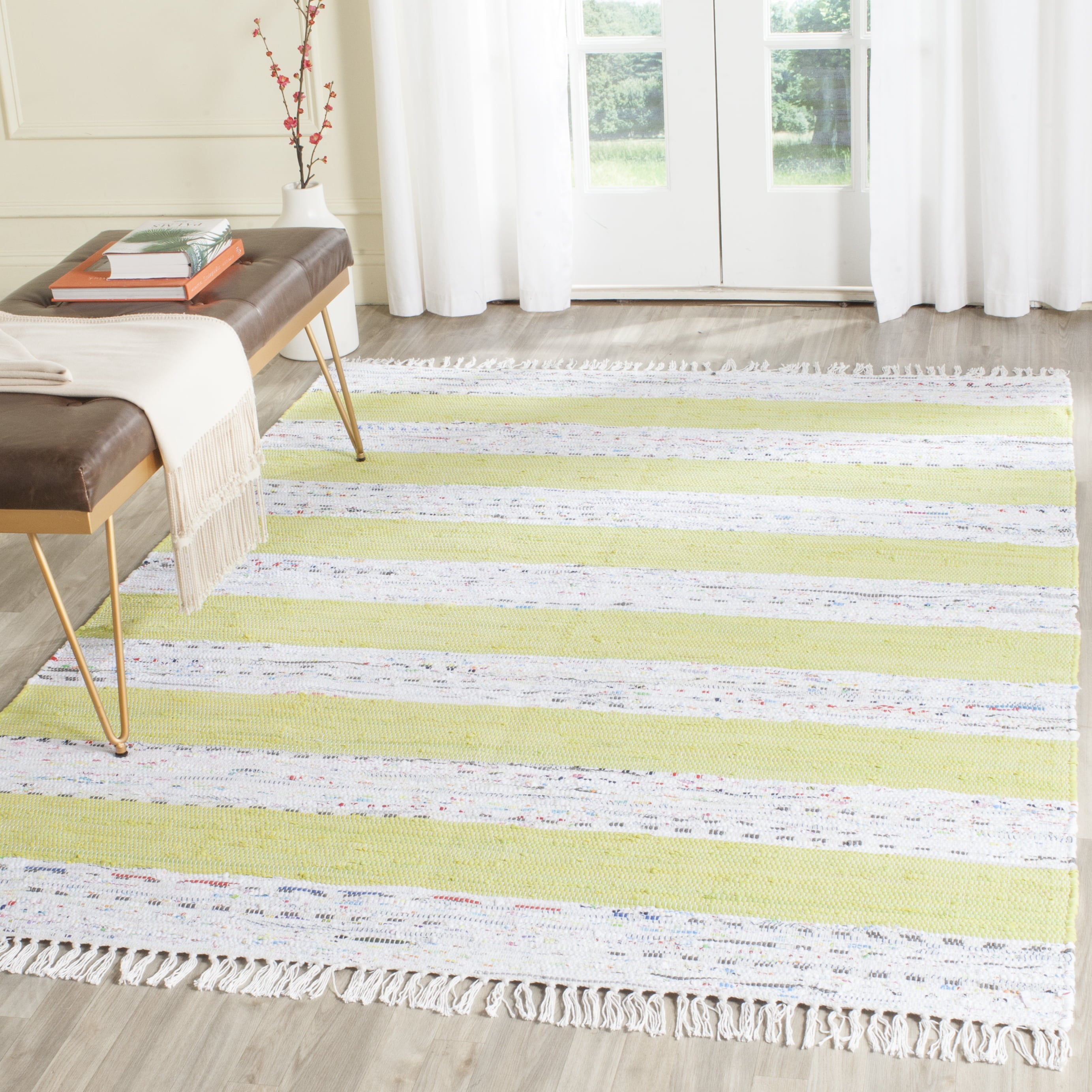 SAFAVIEH Montauk MTK720D Ivory / Light Green Rug