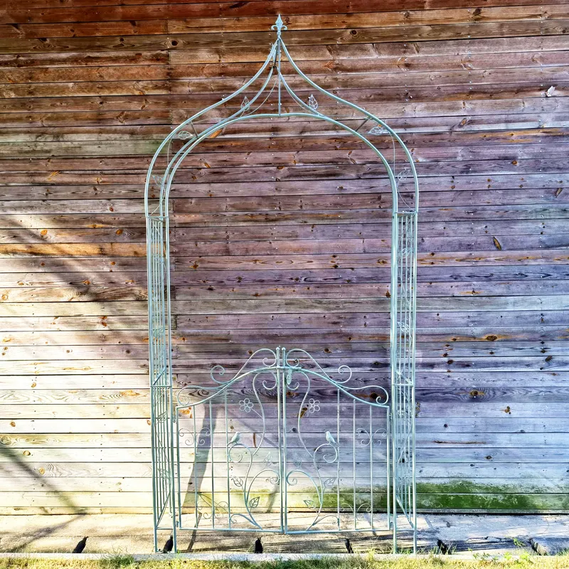 Factory Supply Wire Climbing Plants Metal Wrought Iron Garden Trellis Arch with Door