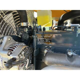EMAX 115 CFM 125 psi Portable Diesel Driven Rotary Screw Towable Air Compressor with 24 HP Kubota Diesel Engine EDS115TR