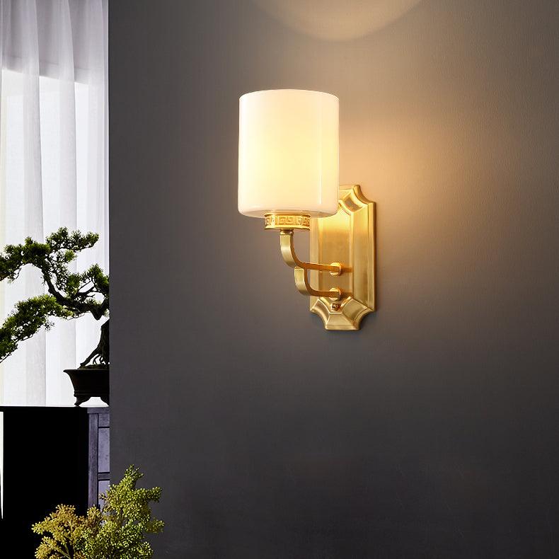 Hamilton Wall Lamp