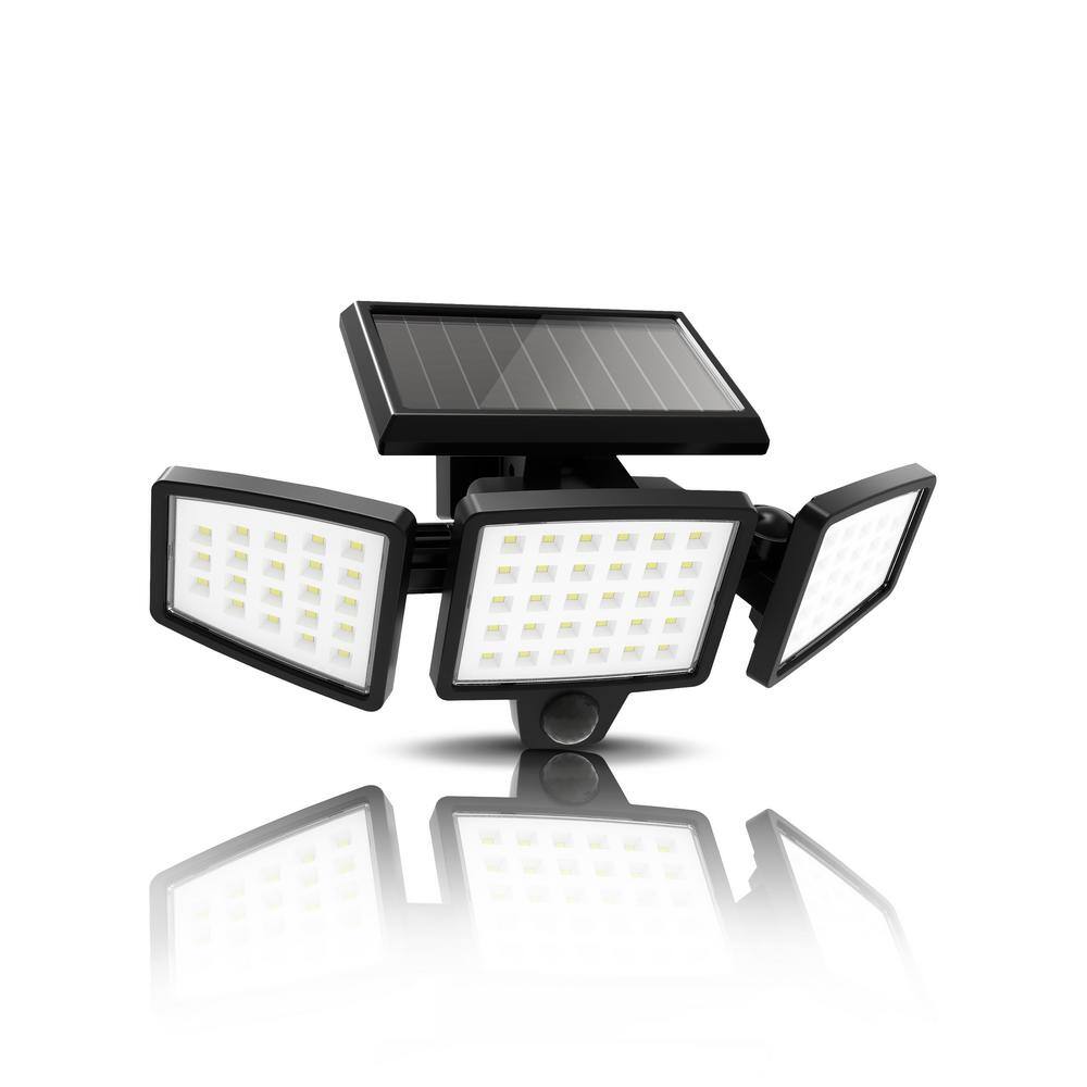 Pinegreen Lighting 3-Head 8-Watt Integrated LED Black color 120-Degree Solar Motion Activated Area Light CL-SML3