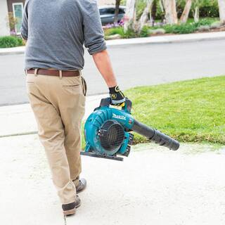 Makita 120 MPH 473 CFM 18V X2 (36V) LXT Lithium-Ion Brushless Cordless Leaf Blower Kit with Vacuum Attachment Kit (5.0 Ah) XBU04PTV