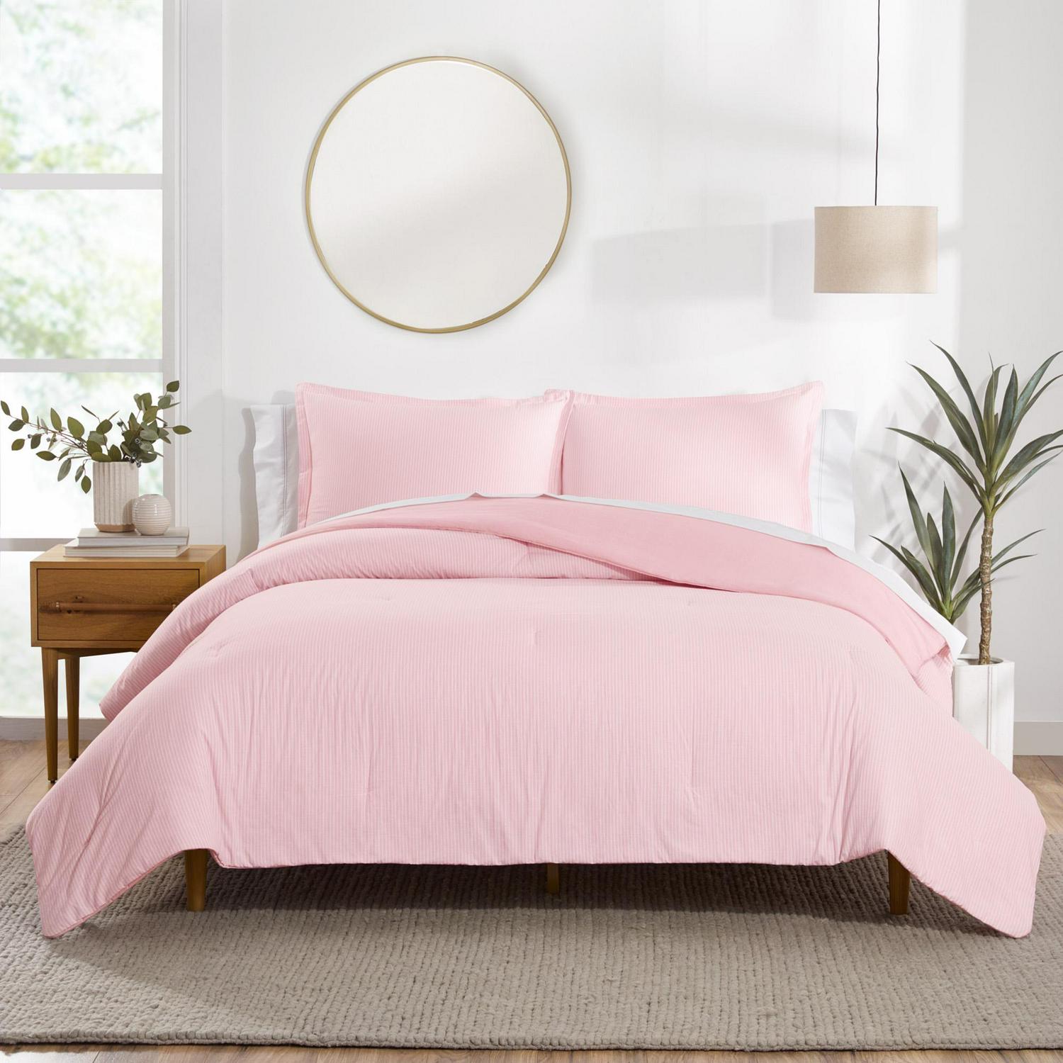 Gap Home Yarn Dyed Washed Chambray Stripe Reversible Organic Cotton Comforter Set， Full/Queen， Blush， 3-Pieces