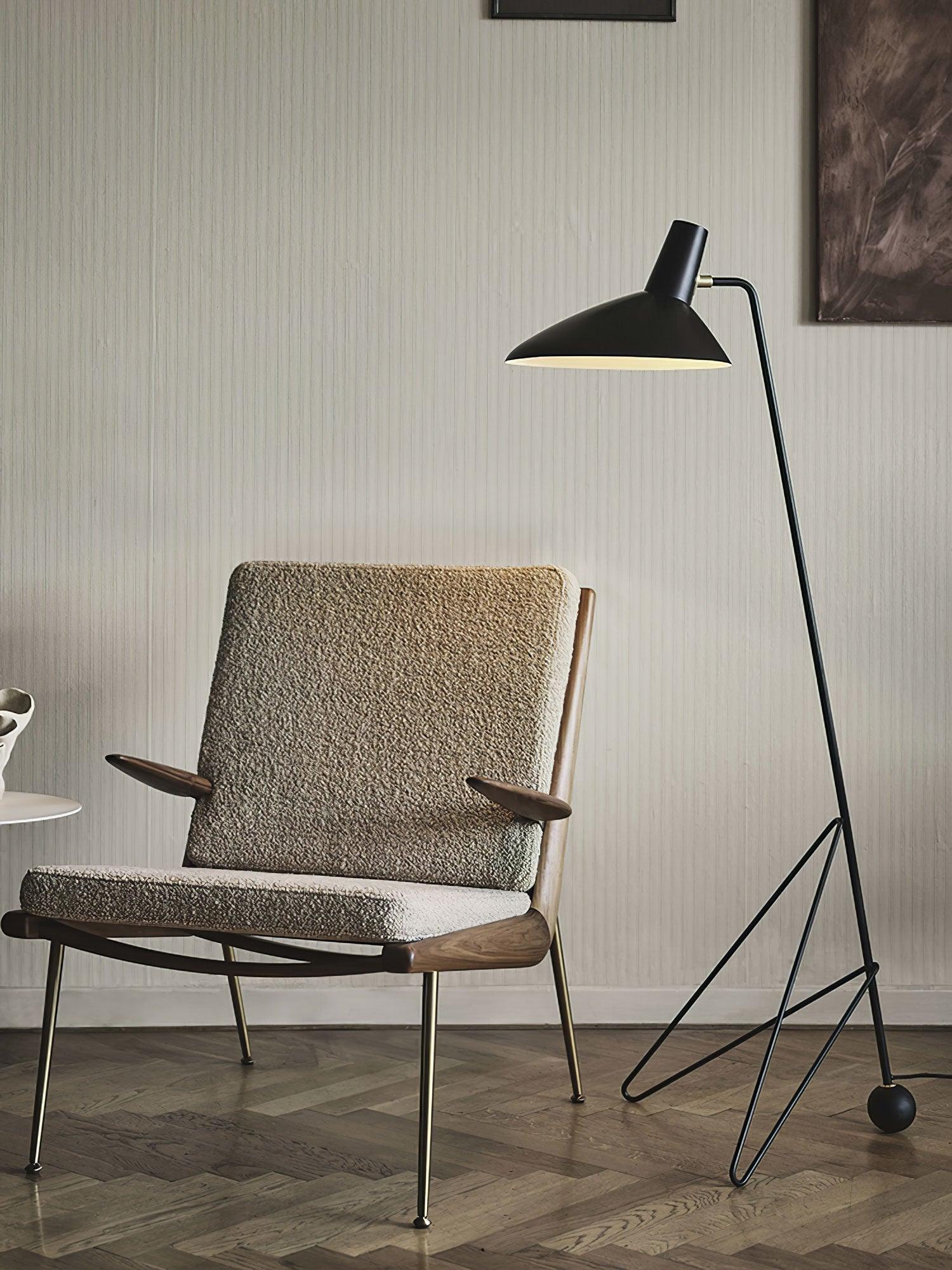 Svelte Noir Floor Lamp