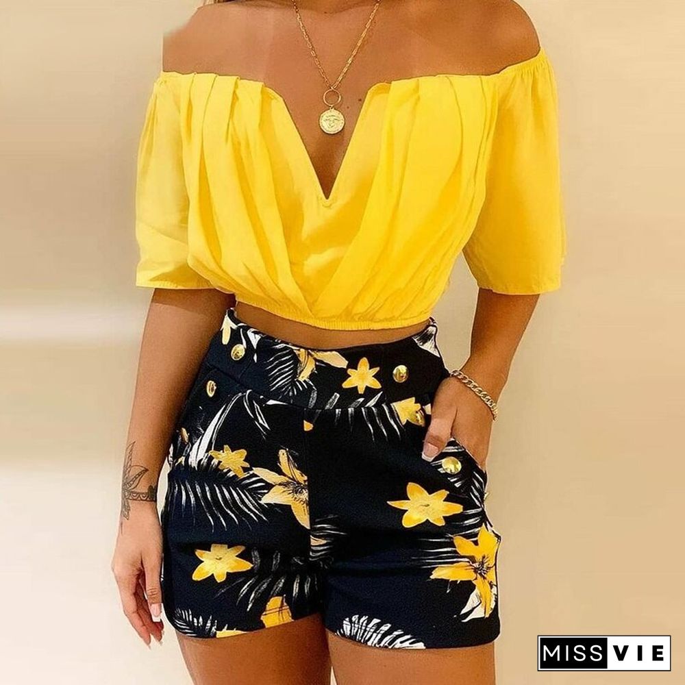 Two-piece Set Of Off-shoulder Ruched Top And Tropical Print Shorts For Women