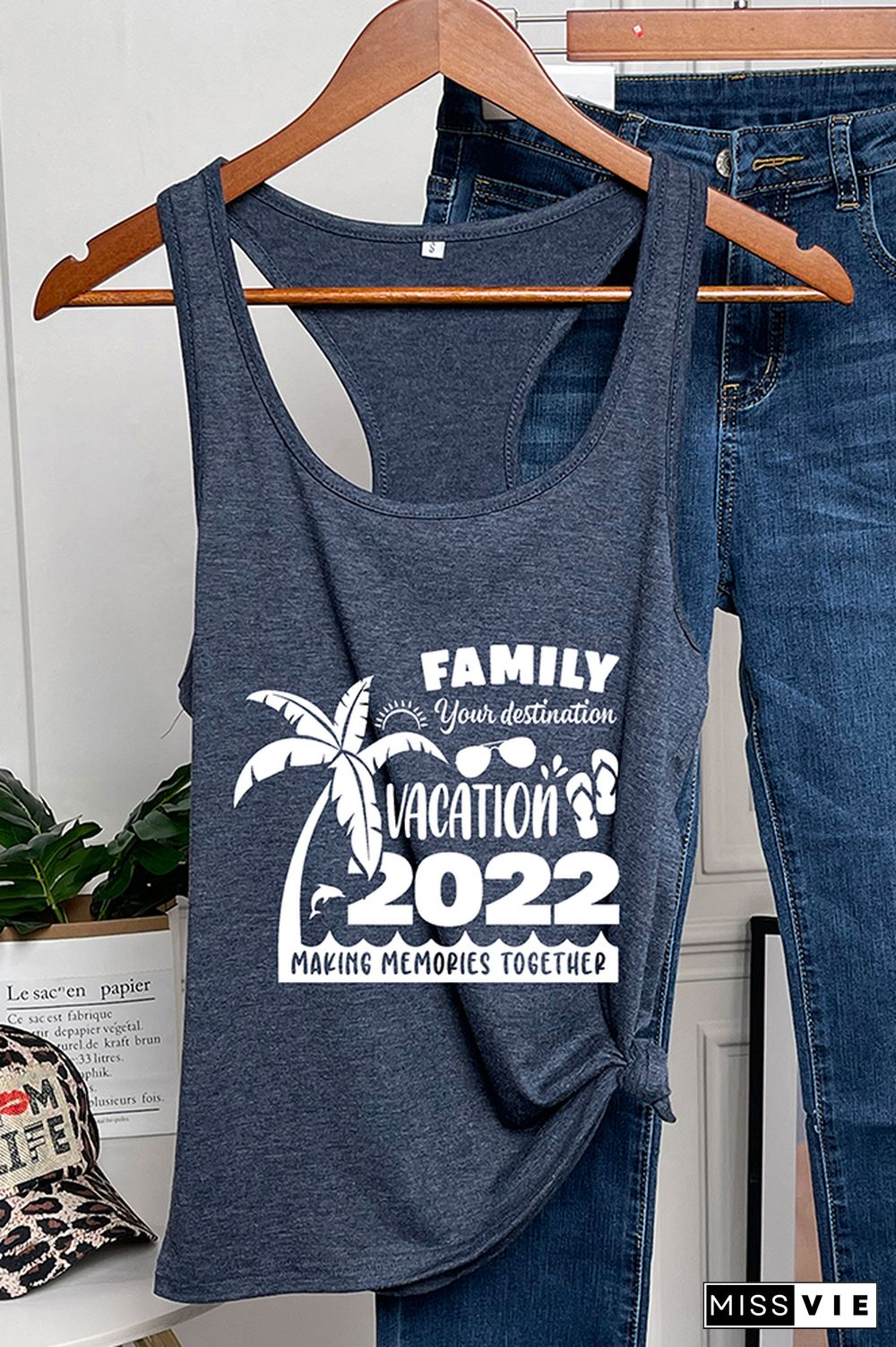 Family Vacation 2022 Graphic Tank Top Wholesale