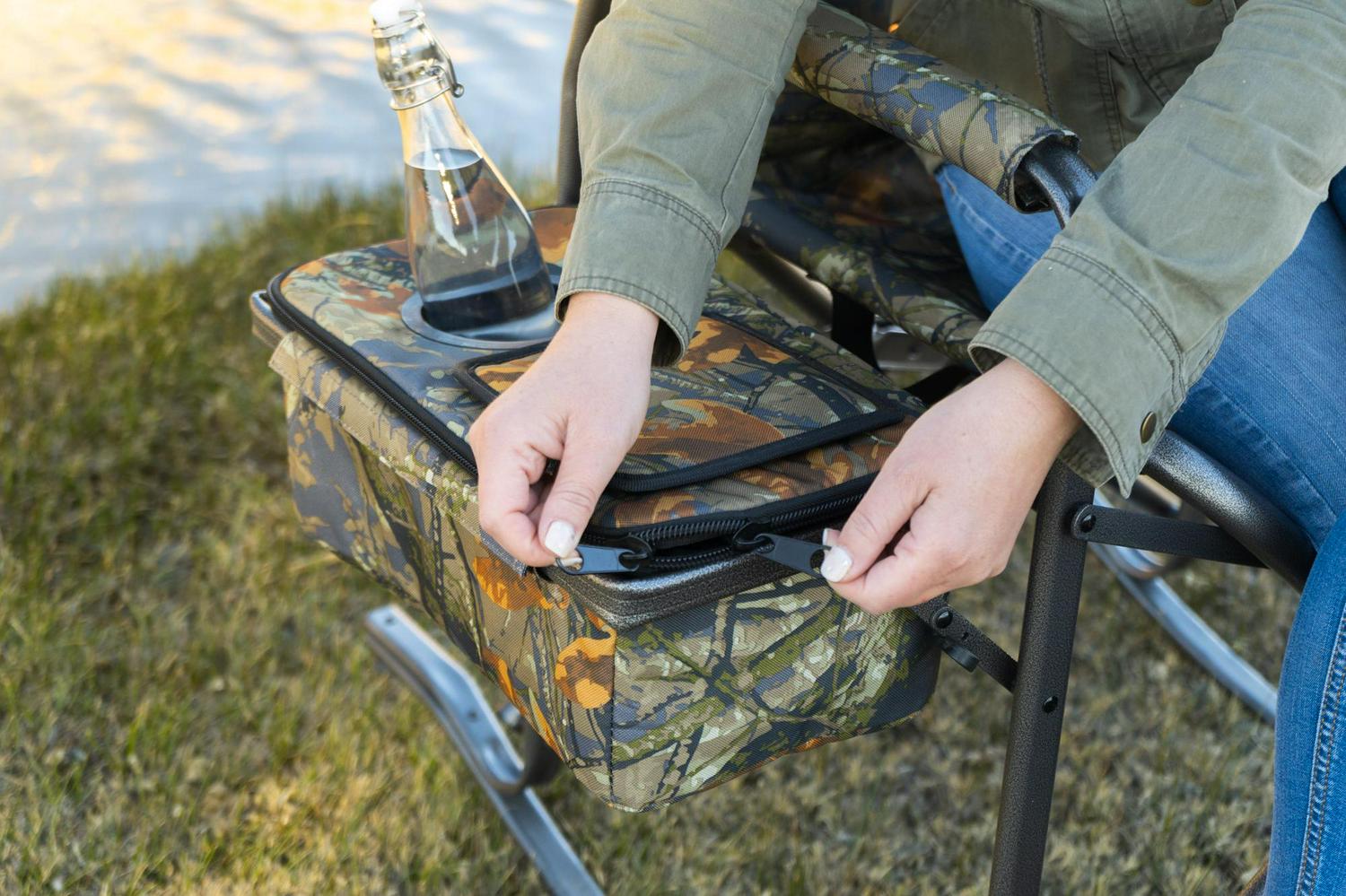 Ozark Trail Camping Director Rocking Chair， Camouflage