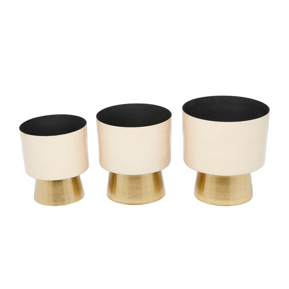 Litton Lane 11 in. 10 in. and 9 in. Medium Cream Metal Planter with Gold Base (3- Pack) 70266