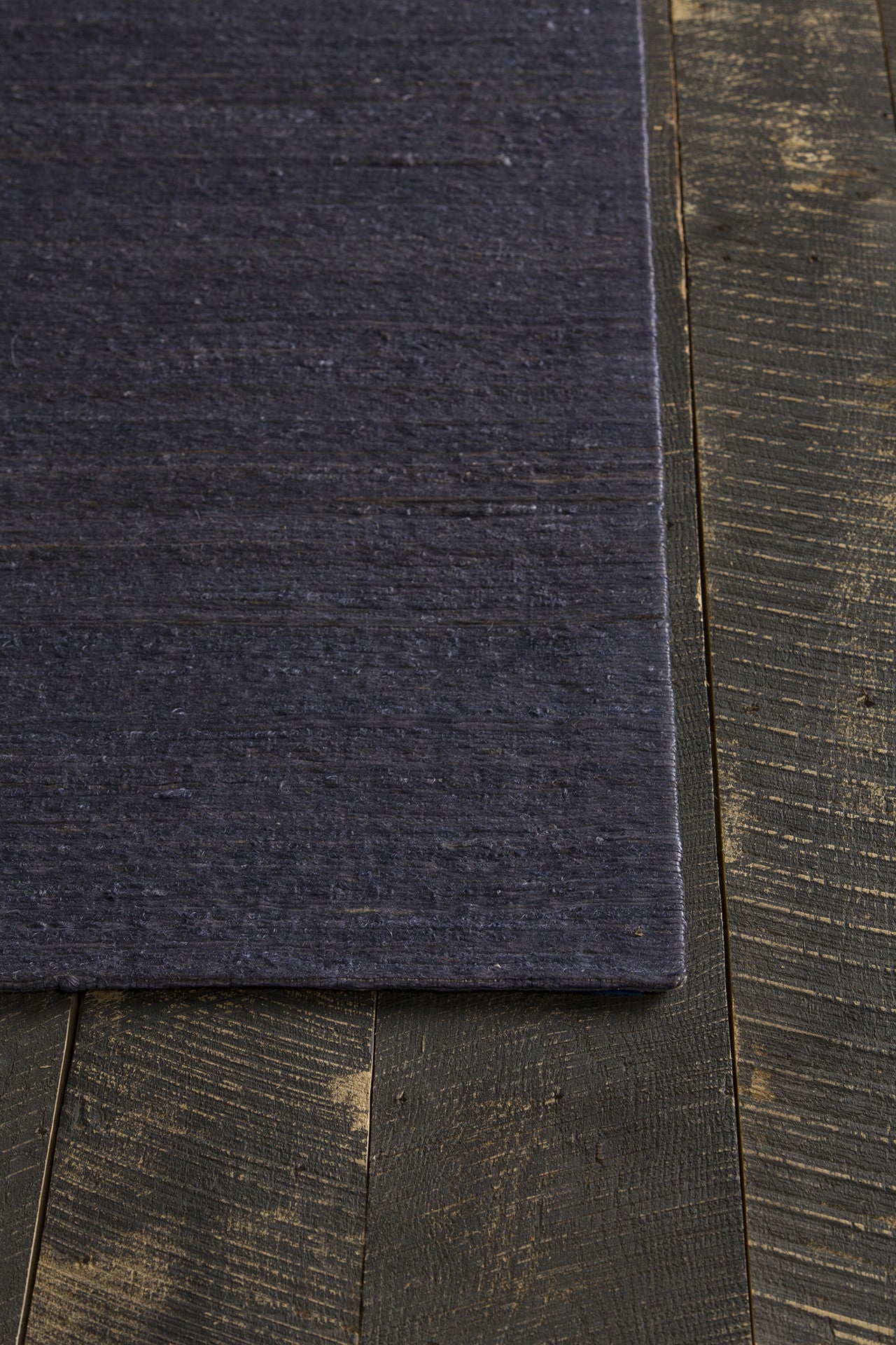 Evie Collection Hand-Woven Area Rug in Purple