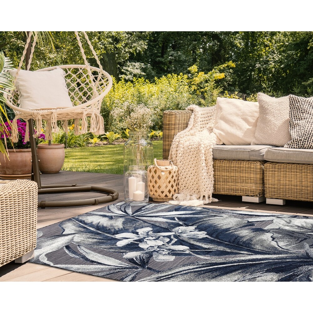 Liora Manne Canyon Tropical Leaf Indoor/Outdoor Rug