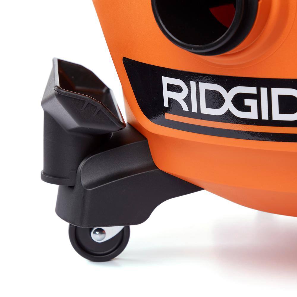 RIDGID 6 Gallon 3.5 Peak HP NXT WetDry Shop Vacuum with Filter Locking Hose and Accessories HD06001