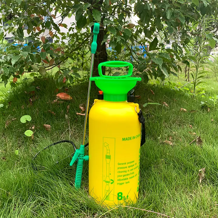 8L Plastic Tank Stainless Steel Spray Boom No Slip Handle Hand High Pressure Pump Garden Sprayer