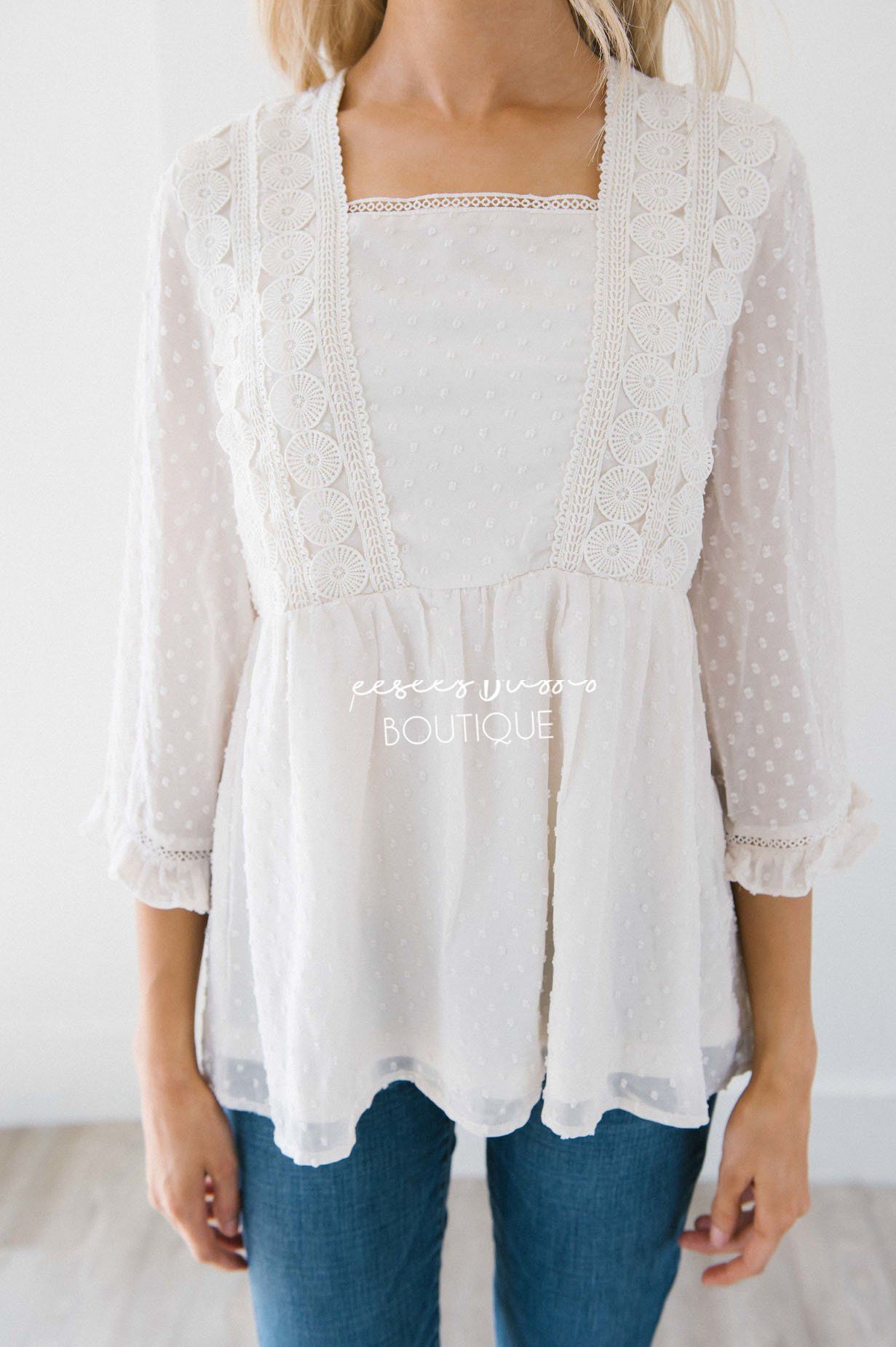 Dotted Crochet Trim Gathered Waist Blouse