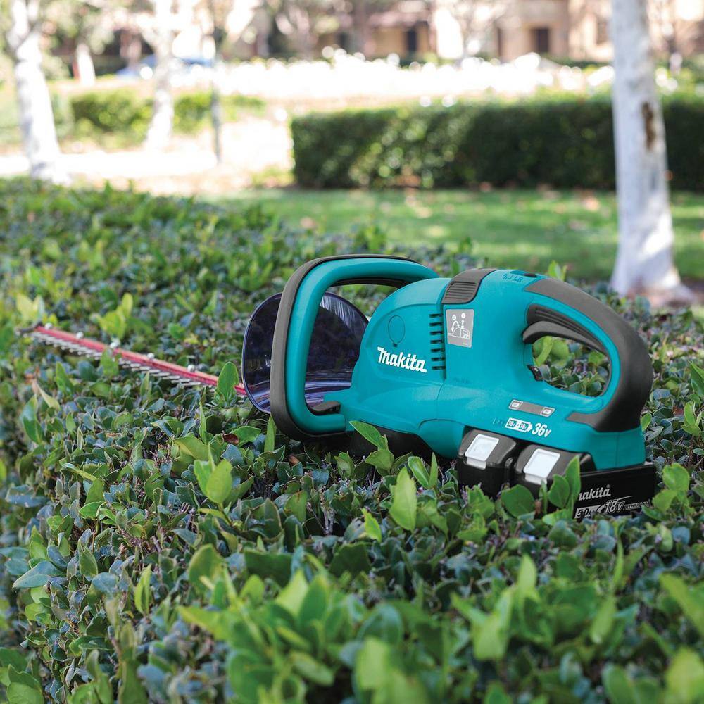 Makita 18V X2 (36V) LXT Lithium-Ion Cordless Hedge Trimmer Kit with Two 5.0 Ah Batteries and Charger XHU04PT