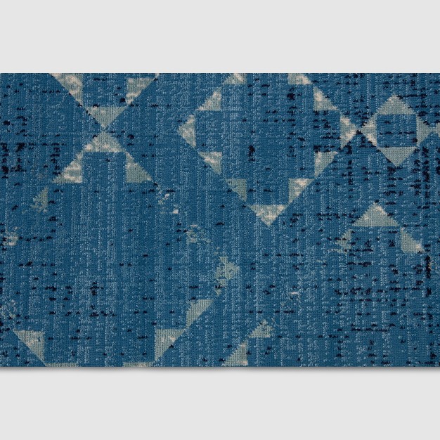 Distressed Diamonds Outdoor Rug