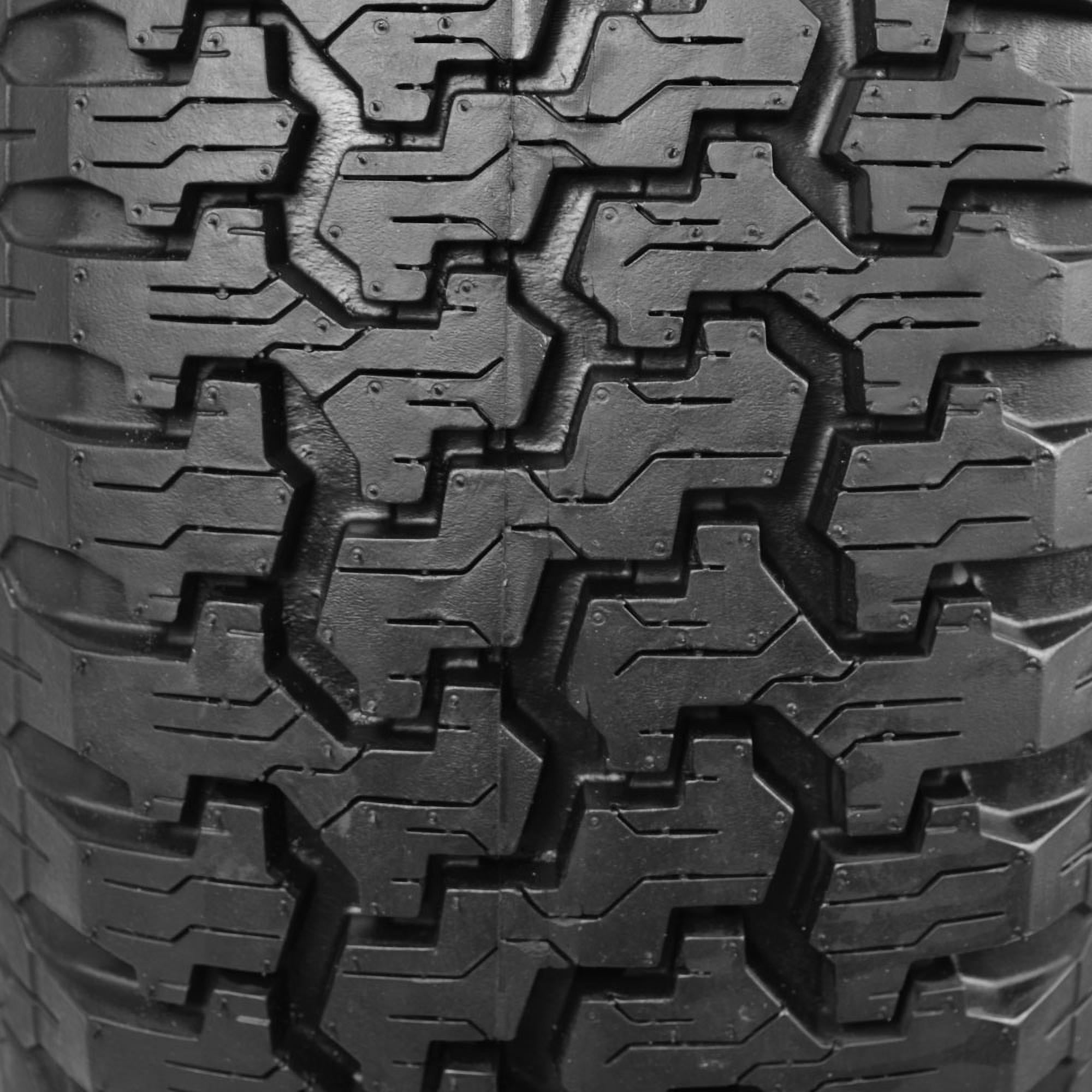 Goodyear Wrangler Radial 235/75R15 105S All-Season Tire