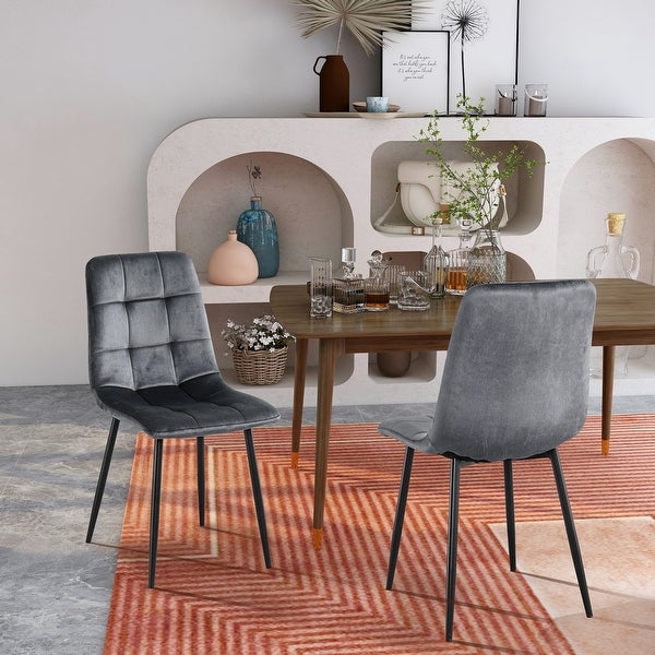 Set of 4 Modern Velvet Dining Chairs ， Fabric Accent Upholstered Chairs Side Chair with Black Legs for Dinning room