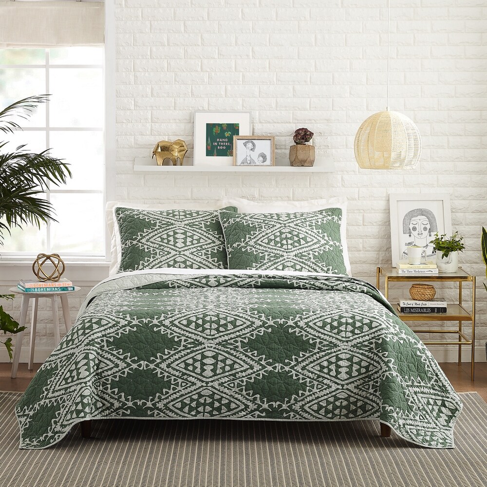 Aisha 3 Piece Quilt Set