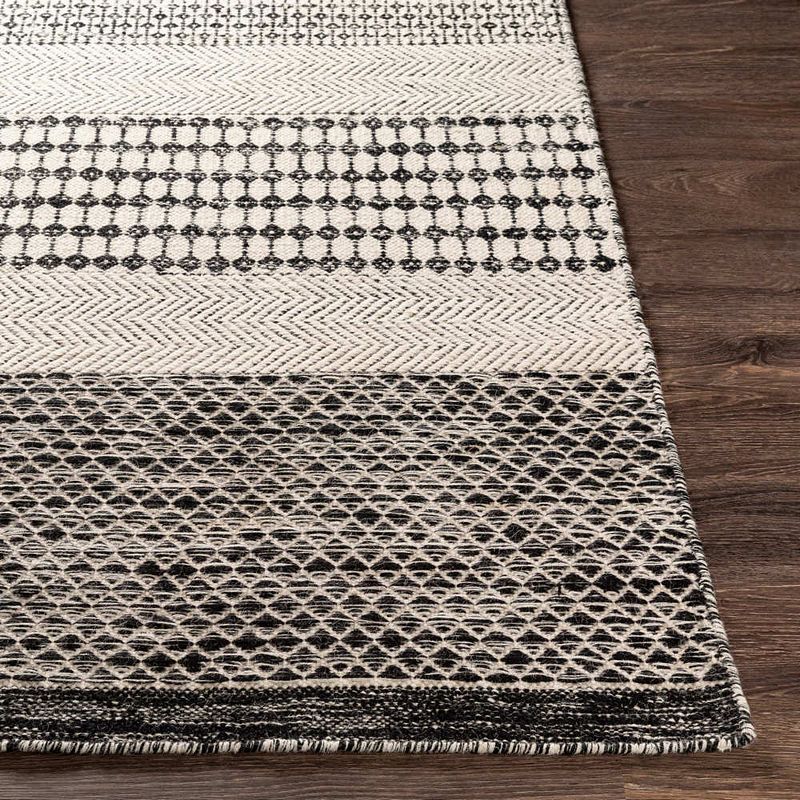 Tervoort Global Area Rug