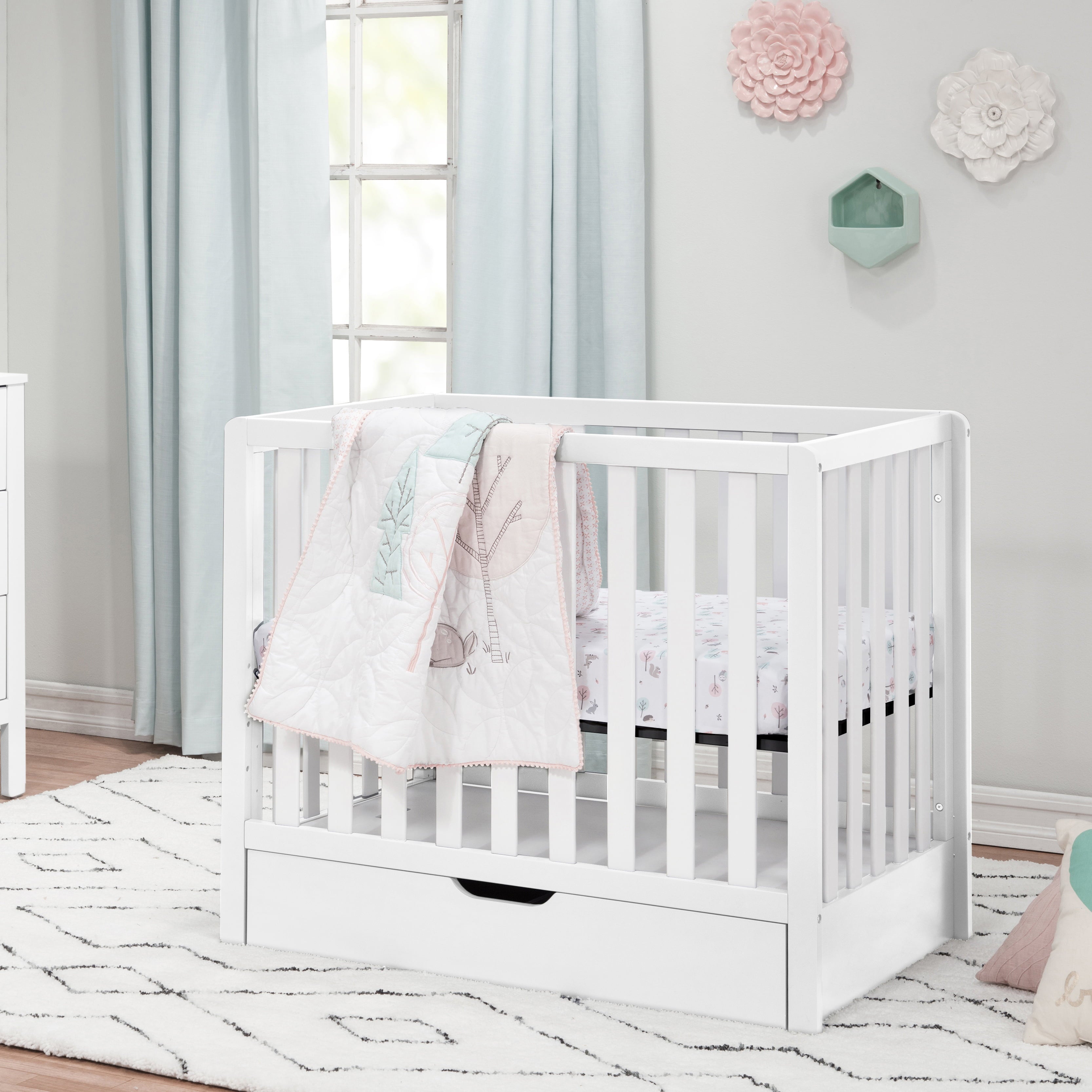 Carter's Colby 4-in-1 Convertible Mini Crib with Trundle