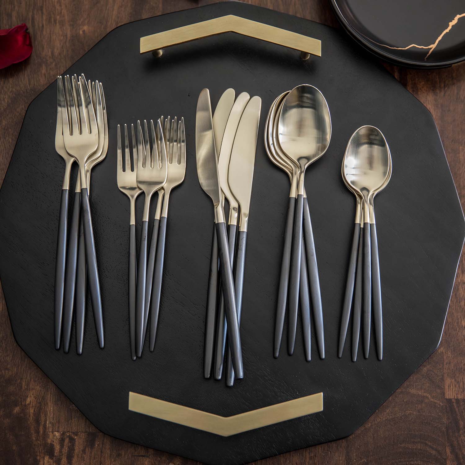 Gaze Two-Tone Satin 20-Piece Flatware Set