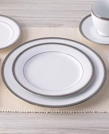 Noritake Charlotta Platinum 4 Piece 10.5 Dinner Plates Set Service for 4