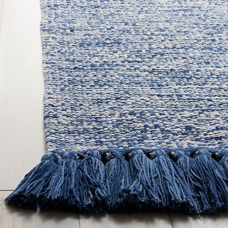 Safavieh Montauk Zephyr Solid Rug