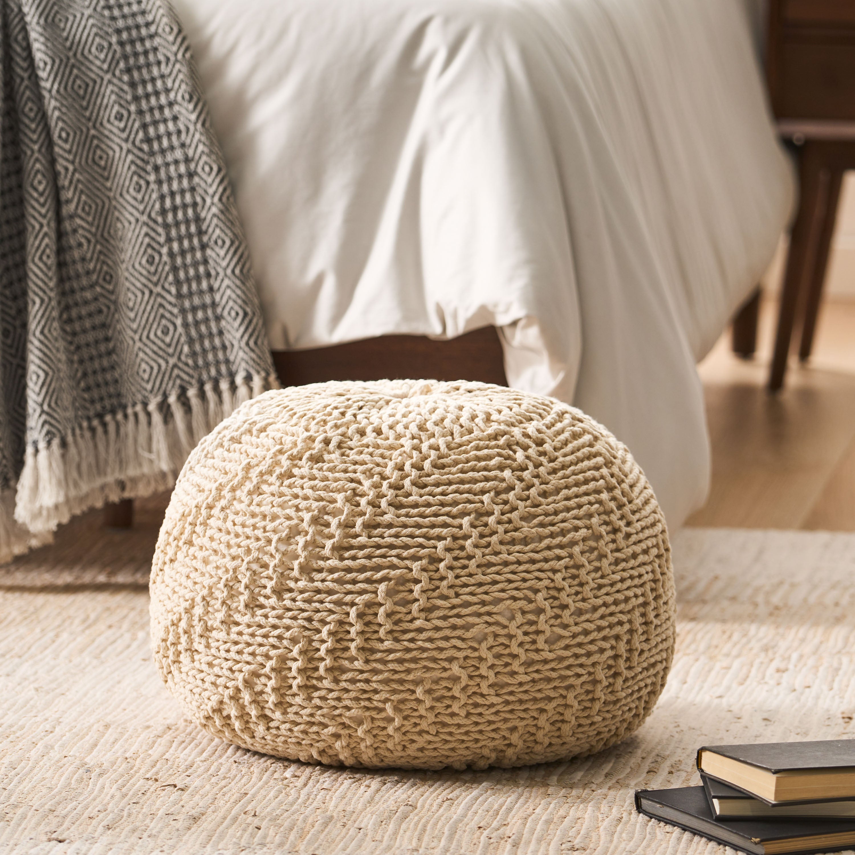 Flovilla Modern Knitted Round Pouf