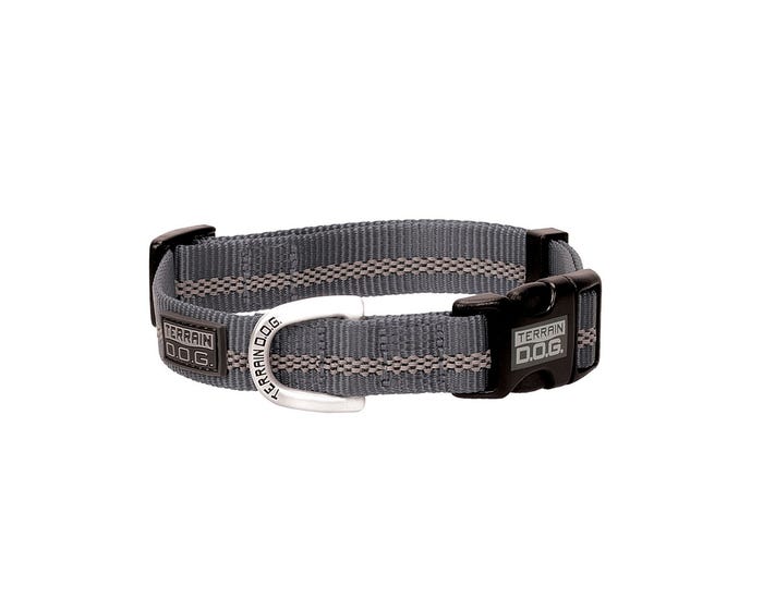 Terrain D.O.G. Reflective Snap-N-Go Adjustable Dog Collar， Small， Dark Gray  - 07-0855-R4