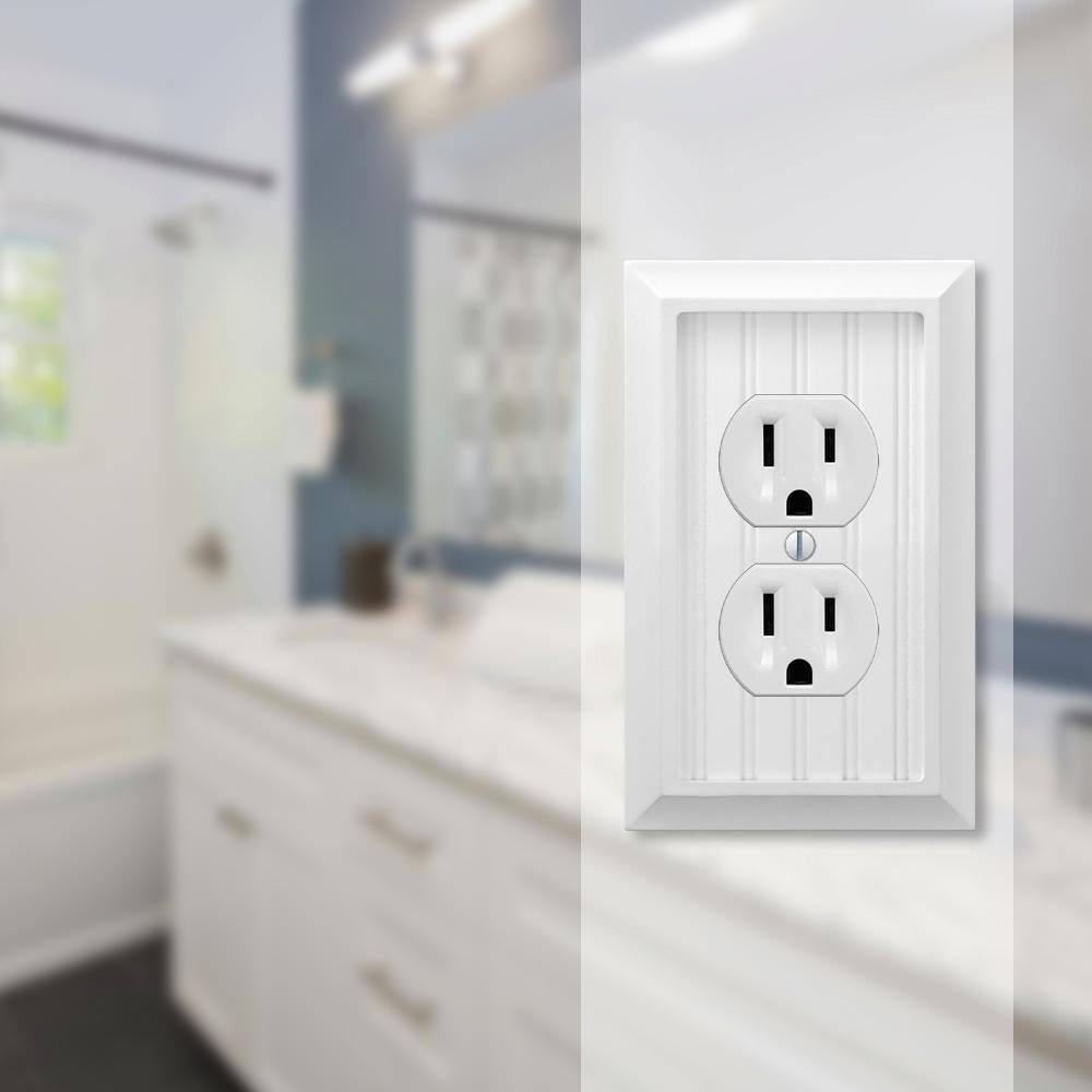 Hampton Bay Cottage 1-Gang White Single Outlet Duplex BMC Compound Wall Plate 269DWHB