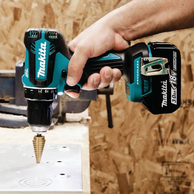 Makita 2-Tool Compact Drill Driveramp Impact Driver Cordless Tool Combo Kit