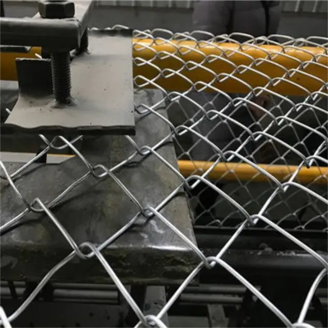 Galvanized Chain link fence Sports field fencing Garden mesh